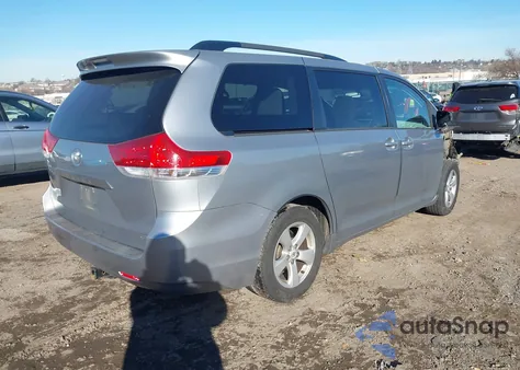 2012 Toyota Sienna Le V6 8 Passenger из США, поврежденный, VIN 5TDKK3DC7CS223162